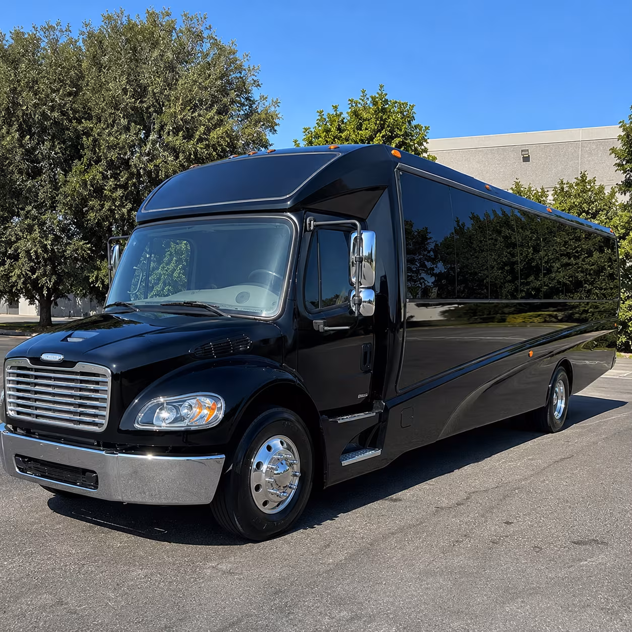 arlington 25 passenger minibus