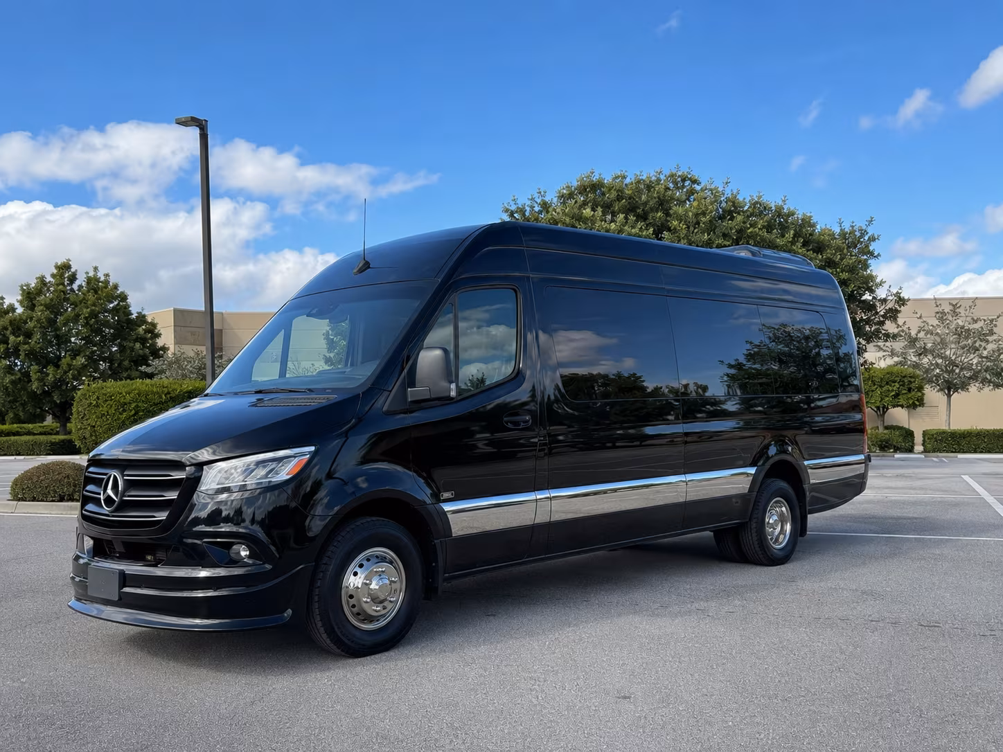 book the perfect ride for your next airport transfer 4