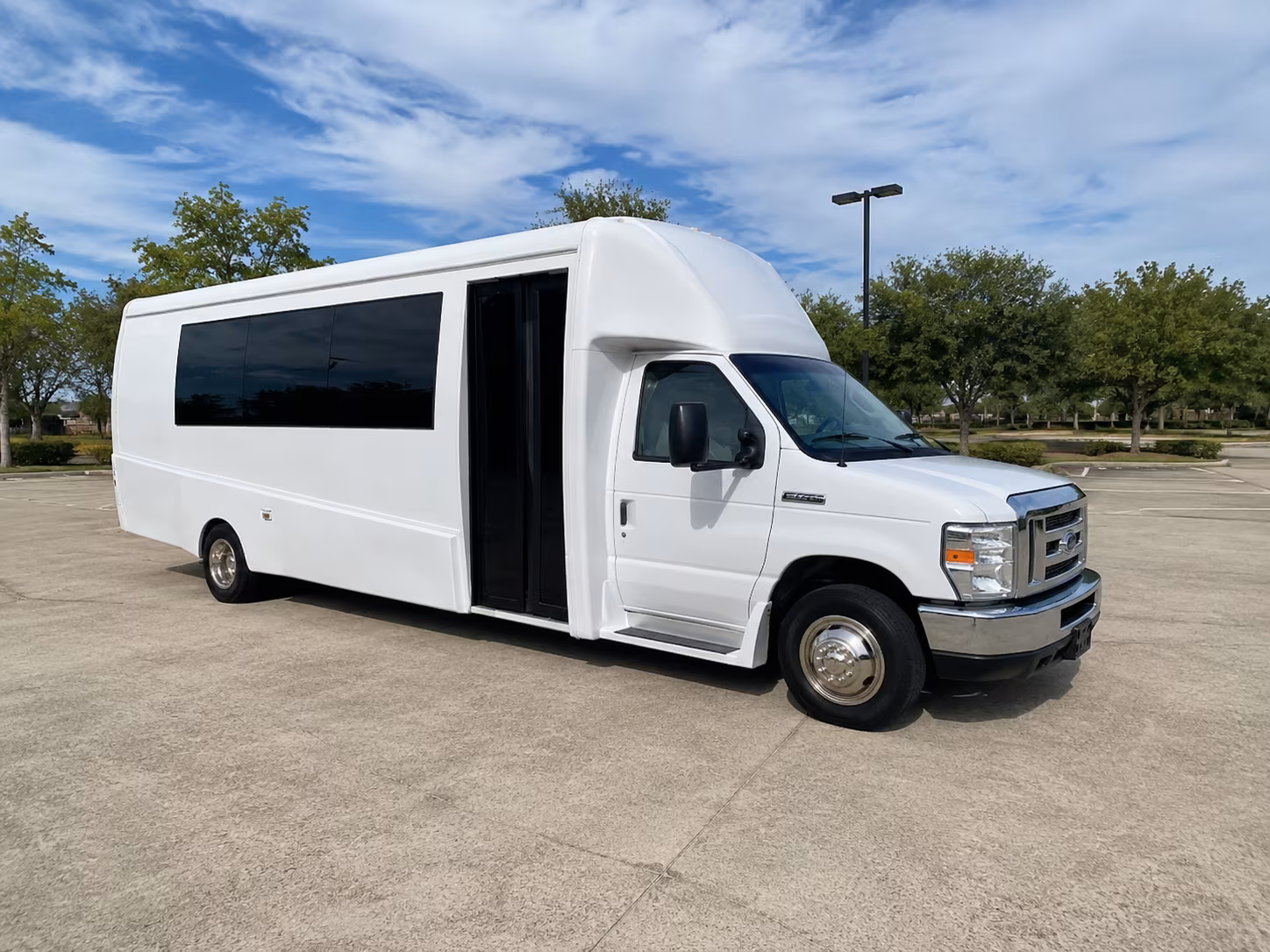 bus rentals for arlington groups connecting to cruise departures